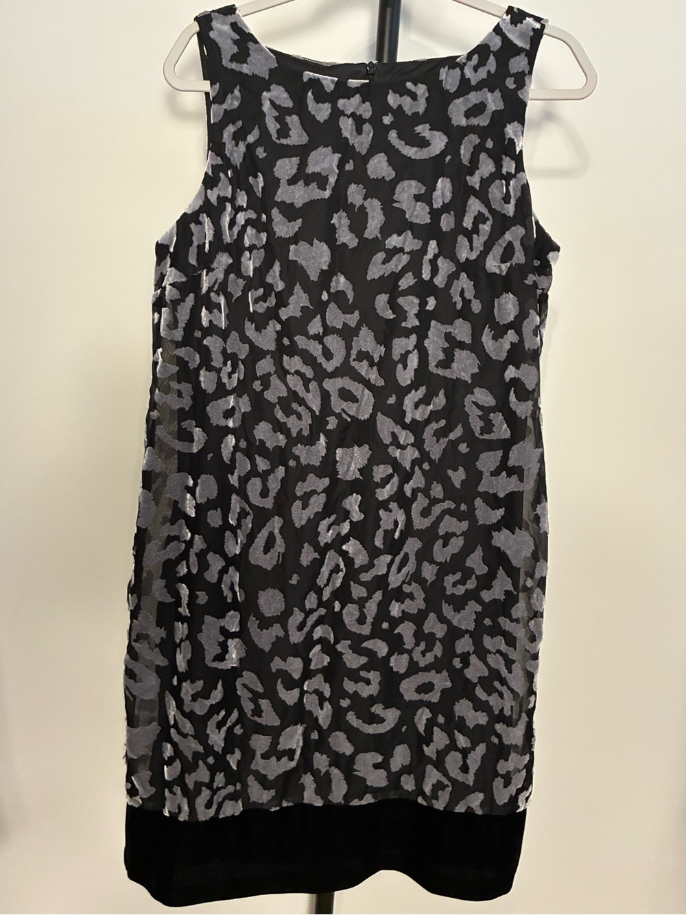 AGB Black Dress Velvet Flock Gray Leopard Pattern Sleeveless Size 16